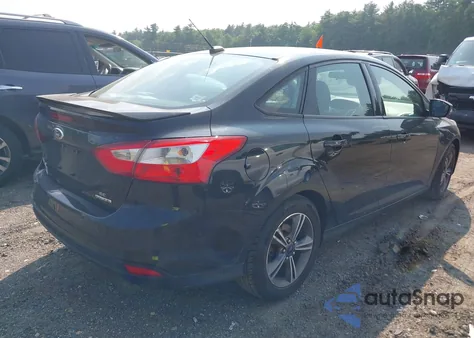 2014 Ford Focus Se z USA, uszkodzony, nr VIN 1FADP3F28EL424285